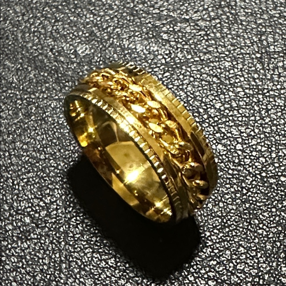 Gold Tone Spinner Curb Chain Inlay Band Ring NEW